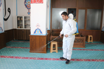EDREMİT'TEKİ İBADETHANELERDE RAMAZAN AYI TEMİZLİĞİ
