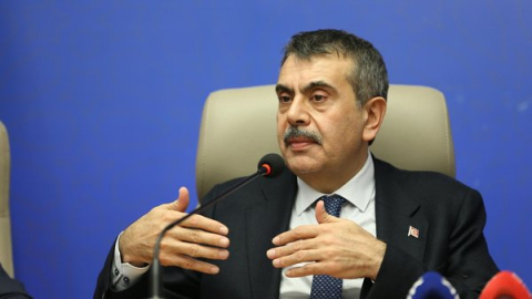 Lisede zorunlu eğitim süresi kısalıyor! 2+2 ve3+1 modeli masada! Bakan Tekin bunu planlıyor...