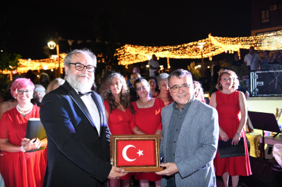  ALTIEYLÜL’DE 80’LER VE 90’LAR RÜZGARI ESTİ