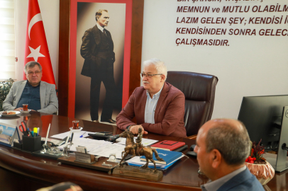 MUHTARLAR BURHANİYE BELEDİYESİNDE BİR ARAYA GELDİ