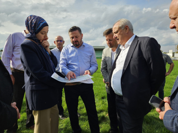 AK Parti Balıkesir İl Başkanı Mehmet Aydemir, Gönen’e Nefes Olacak Gençlik Merkezi Proje Alanını İnceledi