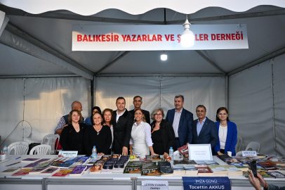 Ahmet Akın: “1. Balıkesir Kitap Fuarımız Türkiye’ye örnek oldu”