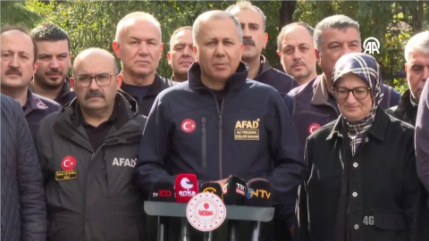 Bakan Yerlikaya: "112’ye 507 ihbar geldi, sadece 30’u hasarla ilgili"