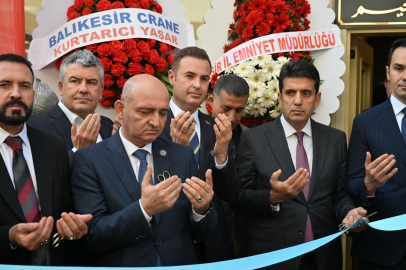 Akın’dan gönüllere dokunan iki açılış