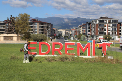 Park ve yeşil alanları ile nefes alan Edremit..