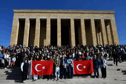 Balıkesirli Gençler Ata’nın Huzurunda