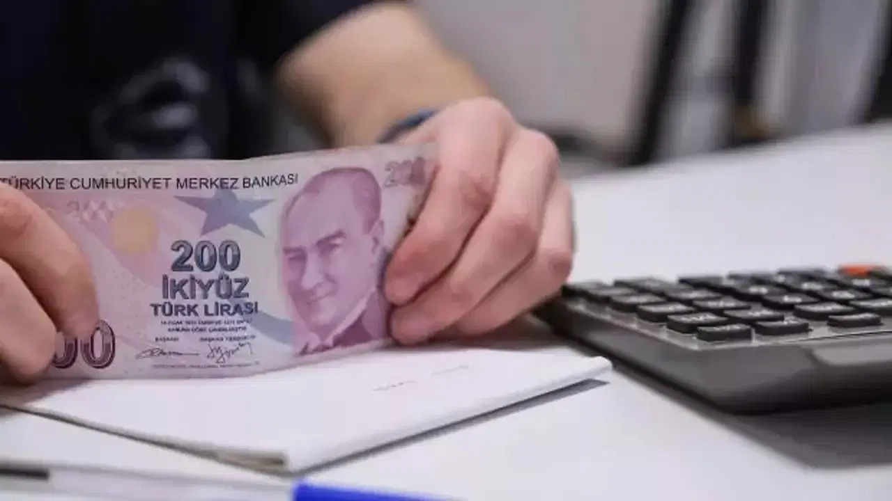 SGK uzmanı İsa Karakaş'tan asgari ücrete ara zam açıklaması: 'Adımların atılması artık kaçınılmaz'