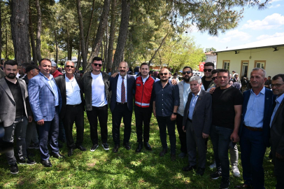 Başkan Akın İvrindi Yağlılar Mahallesi’ndeki Köy Hayrına Katıldı