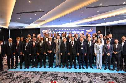 Başkan Ahmet Akın Tarihi Zirveye Ev Sahipliği Yaptı