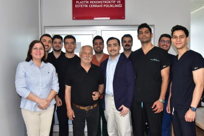 BAÜN Hastanesinde Mikrocerrahi Başarısı: Kopan Başparmak Yeniden Dikildi
