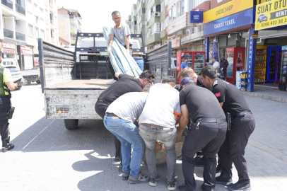 BURHANİYE’DE KALDIRIM VE YOL İŞGALLERİNE KARARLI MÜDAHALE
