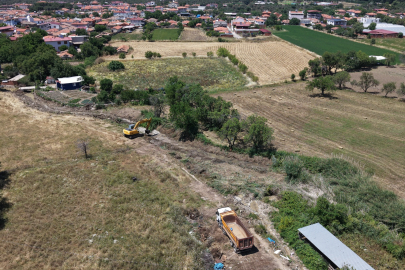 BURHANİYE’DE TAŞKIN RİSKİNE KARŞI ÇALIŞMALAR SÜRÜYOR
