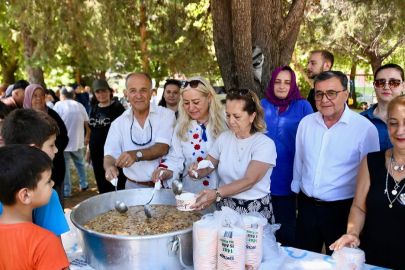 BAŞKAN ŞEHİRLİ PLEVNE MAHALLESİ'NDE AŞURE HAYRINA KATILDI