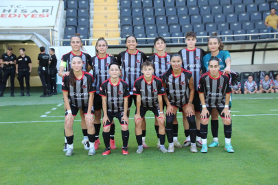 BANDIRMAGÜCÜ KADIN FUTBOL TAKIMI YARI FİNALDE