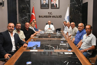 VALİ USTAOĞLU MUHTARLARLA BİR ARAYA GELDİ