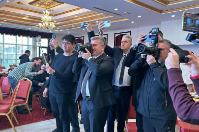 CANBEY “MEDYANIN VARLIĞI, DEMOKRATİK VE ŞEFFAF TOPLUMUN OLMAZSA OLMAZ KOŞULUDUR”