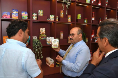 USTAOĞLU’NDAN AYVALIK VE BURHANİYE’DE YOĞUN MESAİ