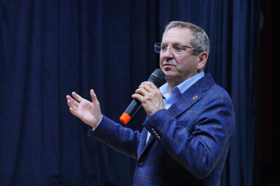 Ayvalık’ta Çevre Hamlesi: Atık Getirme Merkezi İçin Eğitim Başladı