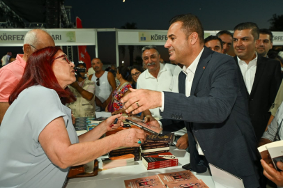 AKIN, 8. EDREMİT KİTAP FUARI’NA KATILDI