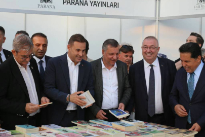 “ÖLMEZ AĞACIN GÖLGESİNDE KİTAP” EDREMİT’TE BULUŞMA