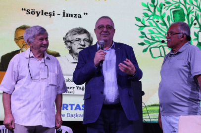 8. Edremit Kitap Fuarı’nda üçüncü gün: Ustalara saygı, edebiyat ve müzik bir arada