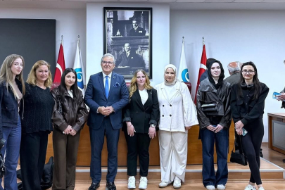 BAŞKAN MİRZA’DAN ÜNİVERSİTEYİ KAZANAN GENÇLERE: “BANDIRMA ARTIK SİZİN DE EVİNİZ”