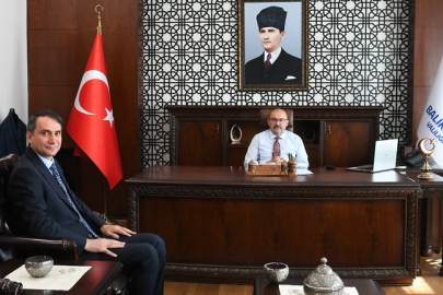 EDREMİT’İN YENİ KAYMAKAMI ENGİN’DEN VALİ USTAOĞLU’NA ZİYARET