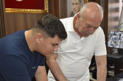 DURSUNBEY’DE YEREL ESNAFA DİJİTAL DESTEK: “TIK GELDİ” HİZMETE BAŞLADI