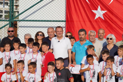 30 AĞUSTOS ATATÜRK KUPASI FUTBOL TURNUVASI’NDA DOSTLUK KAZANDI