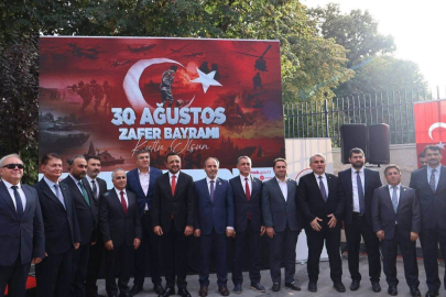 REKTÖR OĞURLU SARAYBOSNA’DA ZAFER BAYRAMI RESEPSİYONUNA KATILDI