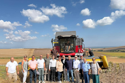 BANDIRMA’DA BELEDİYENİN TARLALARINDA HASAT BEREKETİ