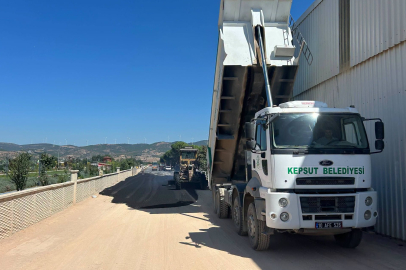 KEPSUT BELEDİYESİ İKİ GÜNDE İLÇENİN DÖRT BİR YANINDAYDI