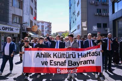 AKIN: “BİR ŞEHİR ESNAFIYLA AYAKTA DURUR”