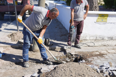 BURHANİYE’DE YOL, ALTYAPI VE AYDINLATMA ÇALIŞMALARI SÜRÜYOR