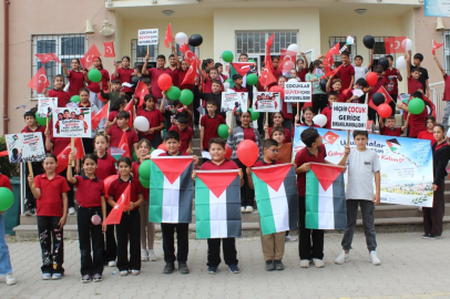 BALIKESİR’DE ÇOCUKLAR BARIŞ İÇİN UÇURTMA UÇURDU