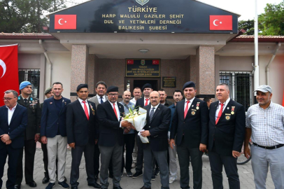 VALİ USTAOĞLU’NDAN GAZİLER GÜNÜ’NDE ANLAMLI ZİYARET