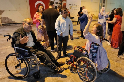 Ayvalık’ta 34 yıllık gelenek yine coşkuyla noktalandı