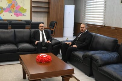 VALİ USTAOĞLU’NDAN EMNİYET MÜDÜRÜ KARAMAN’A ZİYARET