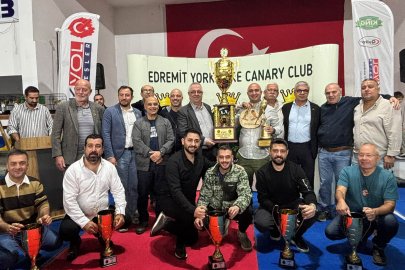 DÜNYANIN EN BÜYÜK YORKSHİRE KANARYA YARIŞMASI EDREMİT’TE YAPILDI